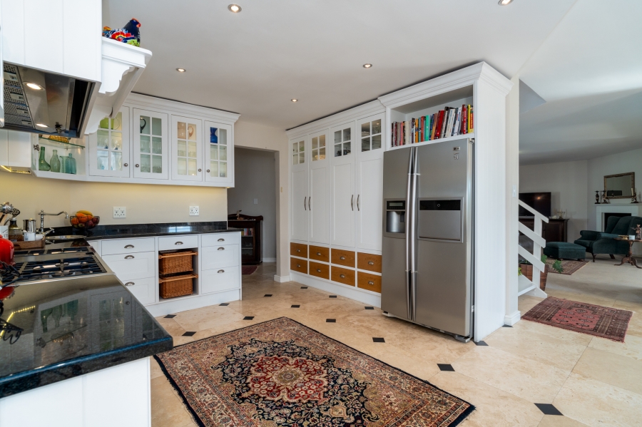 4 Bedroom Property for Sale in Kommetjie Western Cape